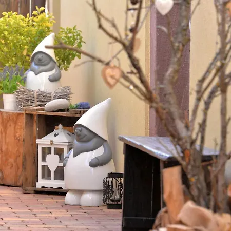 F2 Avec Jardin Privatif, Climatisation, Et Parking - Au Coeur Du Vignoble Alsacien ! - Fr-1-744-1 Bergholtz